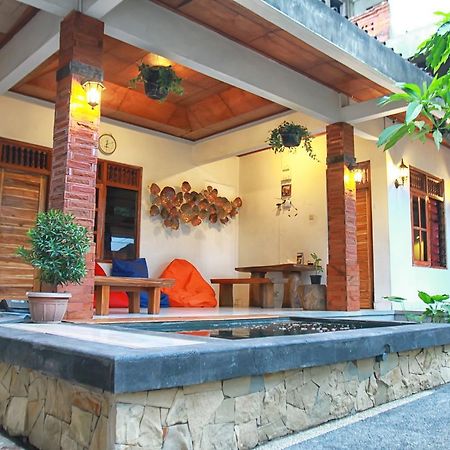 Halaman Depan Hostel Ubud Exterior foto